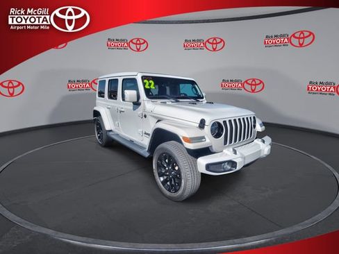 Used 2022 Jeep Wrangler Unlimited Sahara AWD/4WD image 2