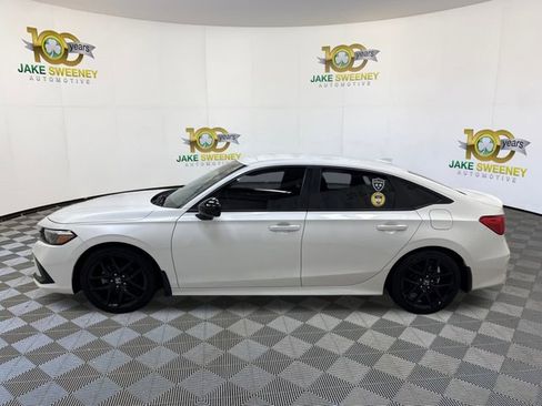 Used 2024 Honda Civic Sport image 6