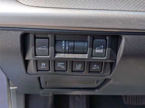 Used 2019 Subaru Outback 2.5i Premium AWD/4WD image 22