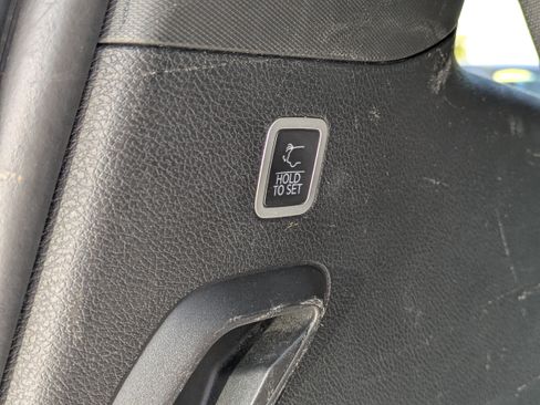 Used 2022 Jeep Wagoneer Series III w/ Flexible Seating Group image 14