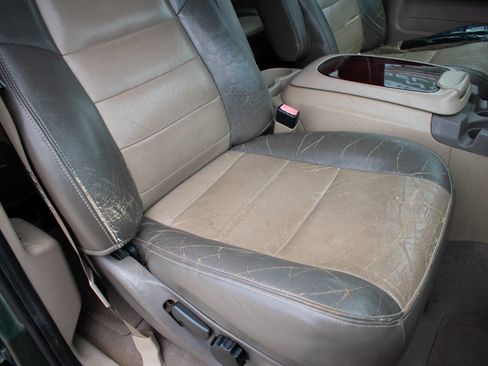 Used 2003 Ford Excursion Eddie Bauer image 38