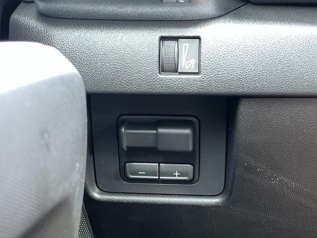 New 2026 GMC Canyon Elevation w/ Convenience Package RWD image 32