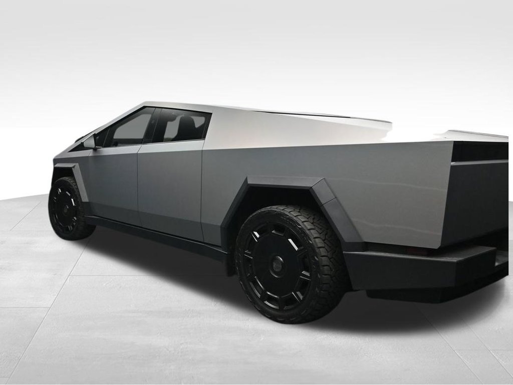Used 2025 Tesla Cybertruck AWD Crew Cab image 3