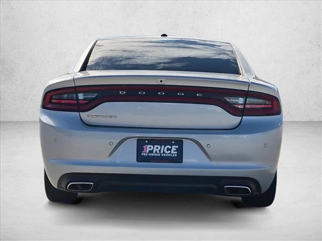 Used 2022 Dodge Charger SXT w/ Leather Interior Group RWD image 7