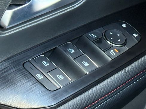 New 2026 Nissan Kicks SR w/ Cold Weather Package image 29