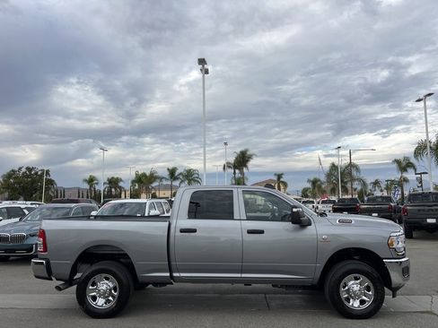 Used 2024 RAM 2500 Tradesman w/ Chrome Appearance Group image 9