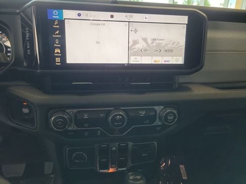 New 2025 Jeep Wrangler Sport AWD/4WD image 17