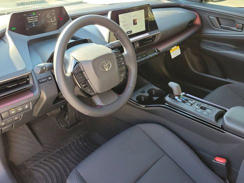 New 2026 Toyota Prius Plug-In Hybrid FWD image 9