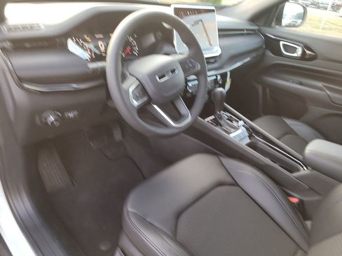 New 2026 Jeep Compass Latitude image 16