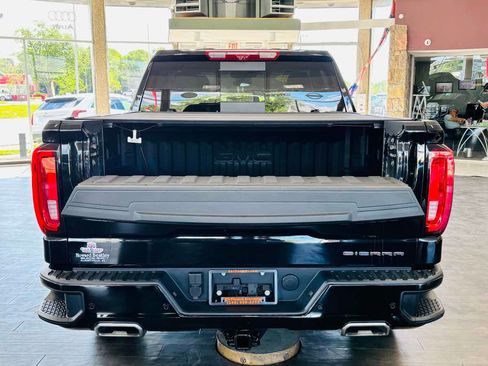 Used 2025 GMC Sierra 1500 Denali w/ Denali Reserve Package AWD/4WD image 10