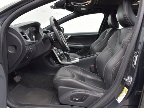 Used 2016 Volvo S60 T6 w/ Convenience Package FWD image 10