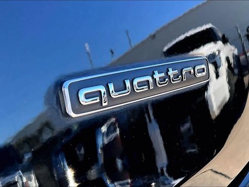 Used 2020 Audi Q5 Premium Plus image 10