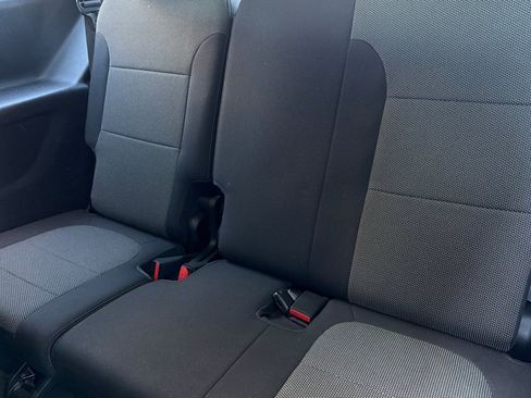 Used 2020 Chevrolet Traverse LS image 19