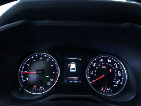 Used 2019 Toyota RAV4 XLE image 30