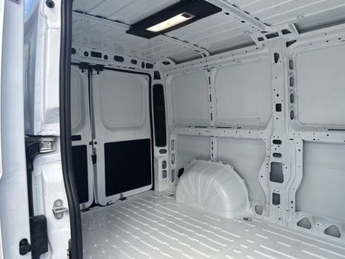 New 2025 RAM ProMaster 1500 w/ Convenience Group image 21