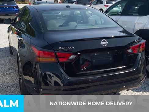 Used 2024 Nissan Altima 2.5 SV FWD image 4