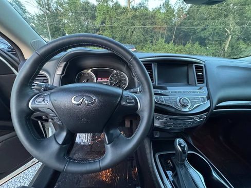 Used 2020 INFINITI QX60 Luxe w/ Essential Package FWD image 16