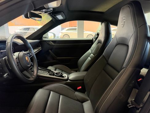 Certified 2021 Porsche 911 Carrera RWD image 4
