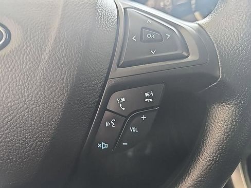 Used 2023 Ford Edge SE w/ Black Appearance Package image 18