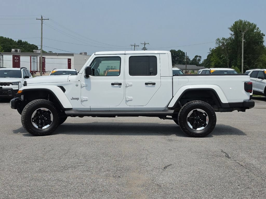 Certified 2021 Jeep Gladiator Overland w/ Popular Equipment Package AWD/4WD image 4
