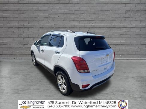 Used 2019 Chevrolet Trax LT w/ LT Convenience Package AWD/4WD image 5