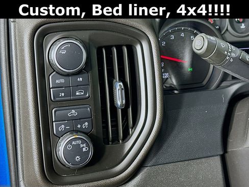 Used 2023 Chevrolet Silverado 1500 Custom image 11