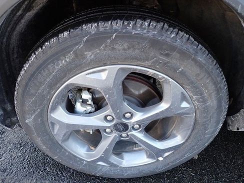 Certified 2025 Ford Escape ST-Line Select image 9