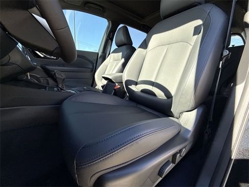 New 2025 Subaru Forester Limited image 11