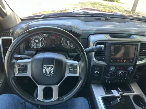 Used 2015 RAM 2500 Limited AWD/4WD image 38