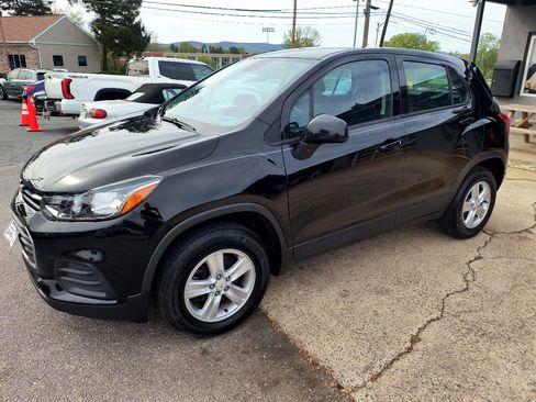 Used 2020 Chevrolet Trax LS image 6