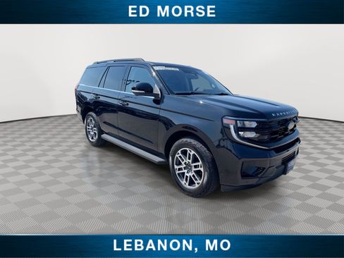 Certified 2025 Ford Expedition Active AWD/4WD image 2