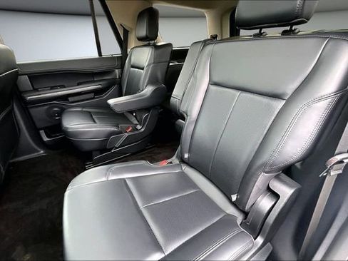 Used 2022 Ford Expedition XLT AWD/4WD image 21