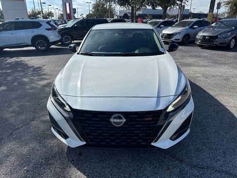 New 2025 Nissan Altima 2.5 SR image 4