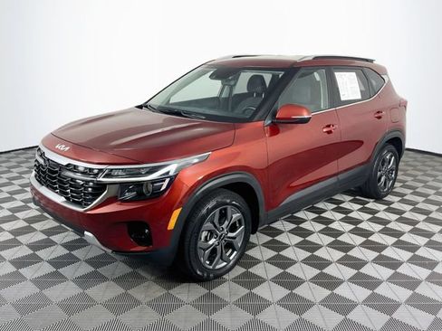 Used 2024 Kia Seltos S AWD/4WD image 4
