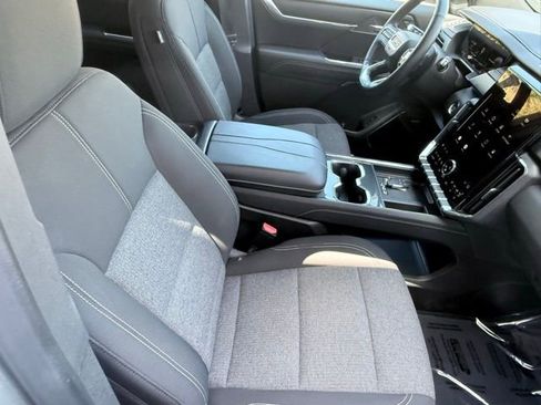 Certified 2025 GMC Acadia Elevation FWD image 44