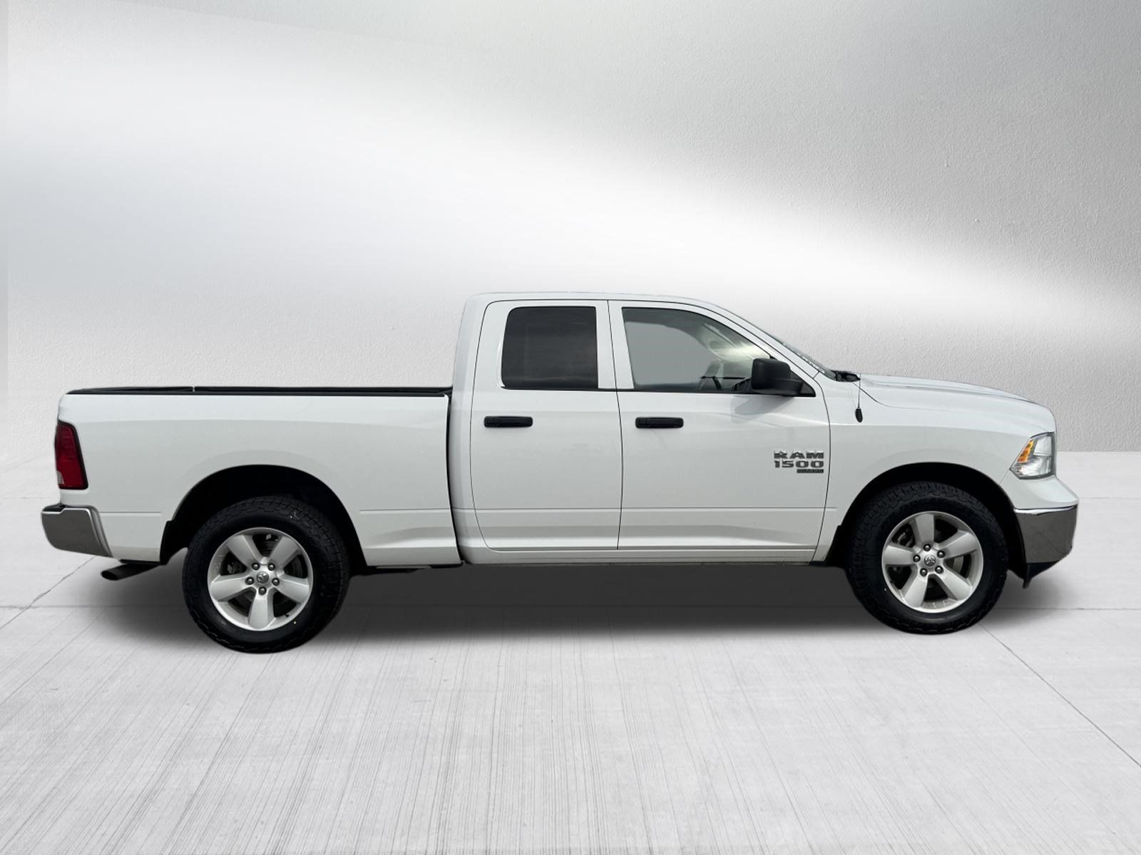Used 2024 RAM 1500 Classic SLT AWD/4WD image 8