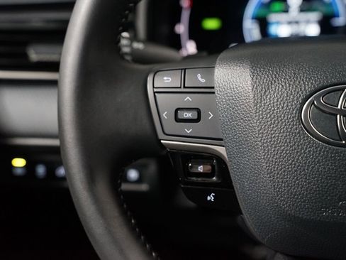 Certified 2025 Toyota Camry SE image 14