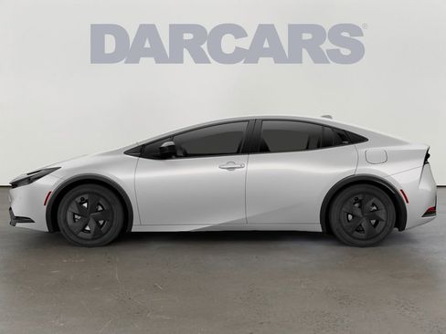 New 2026 Toyota Prius LE image 11
