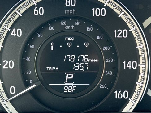 Used 2017 Honda Accord EX-L image 22