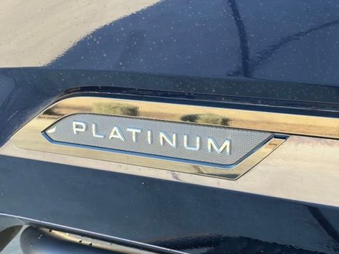 Used 2024 Toyota Tundra Platinum image 7