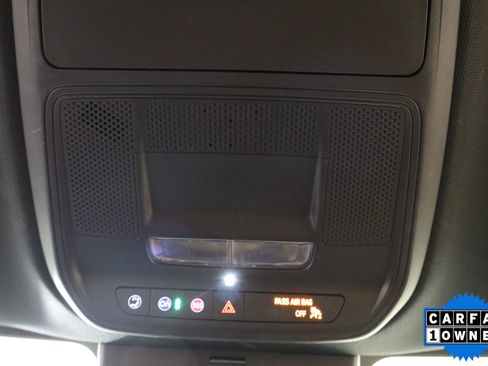 Used 2025 Buick Enclave Preferred w/ LPO, Floor Liner Package FWD image 28