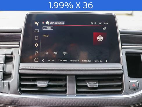 Used 2024 GMC Yukon SLT w/ SLT Luxury Package AWD/4WD image 9