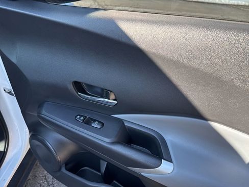 Used 2022 Nissan Kicks SR w/ Premium Package image 29