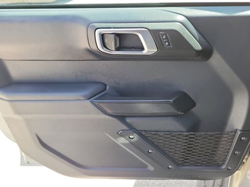 Certified 2025 Ford Bronco Outer Banks AWD/4WD image 23