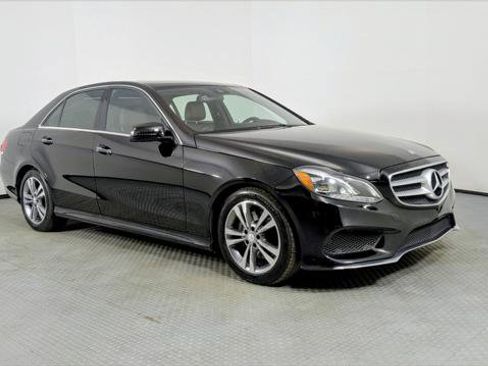 Used 2016 Mercedes-Benz E 350 Sedan w/ Premium Package image 9