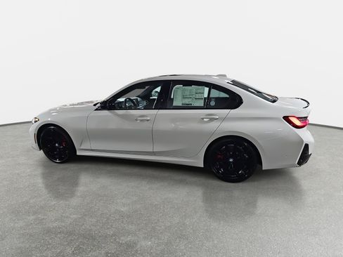 New 2026 BMW 330i Sedan w/ M Sport Package image 8