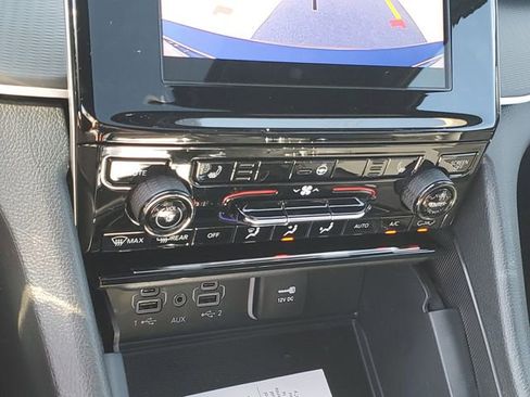 New 2025 Jeep Grand Cherokee L Altitude image 12