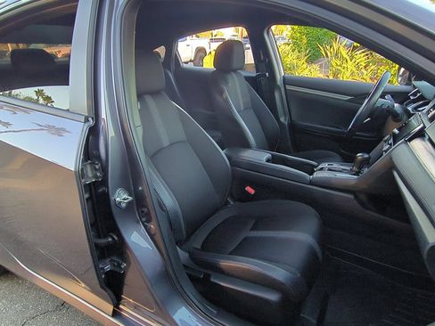 Used 2020 Honda Civic Sport image 26