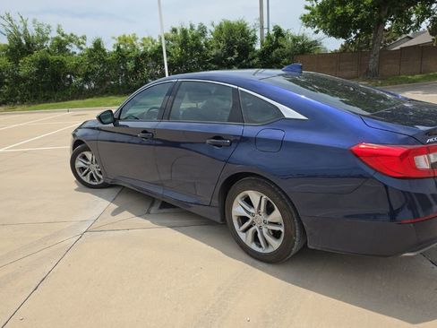 Used 2020 Honda Accord LX image 4