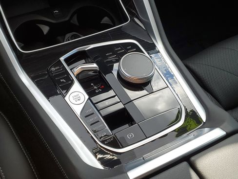 Certified 2024 BMW X6 xDrive40i w/ Premium Package image 21